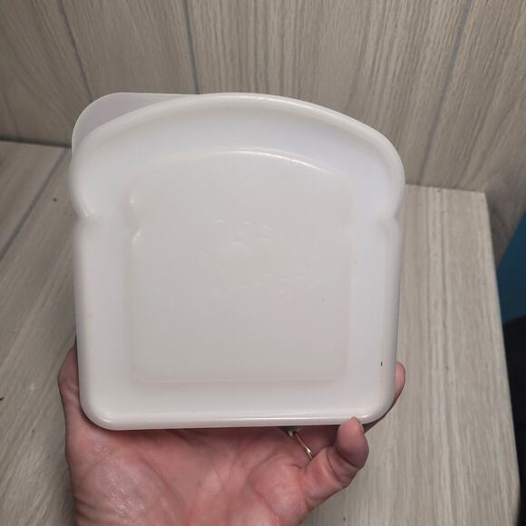 Almost Vintage 2006 Wonder Bread Sandwich Container Nostalgic Lunch - Picture 1 of 8